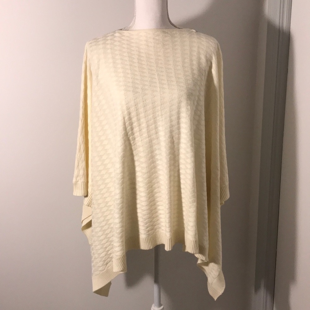 Lululemon Divinity Poncho